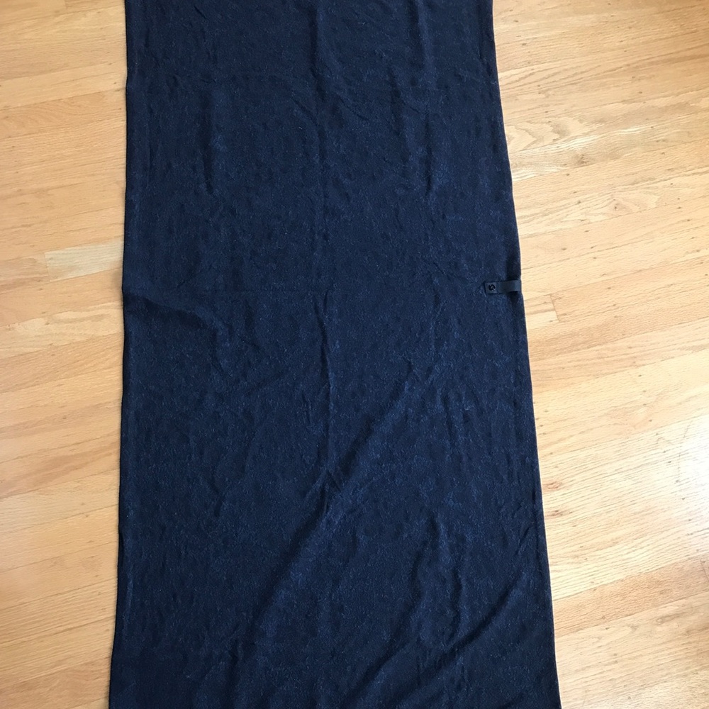 Lululemon Infinity Scarf - Picture 2 of 4